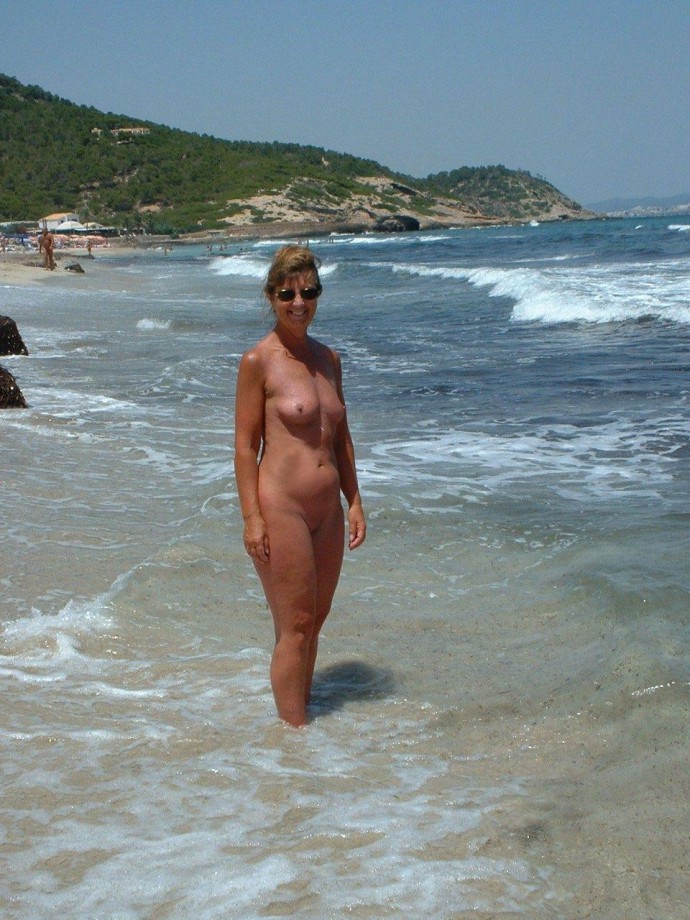 Nudist beach 40