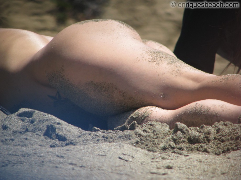 Nude girls on the beach - 151 - part 1