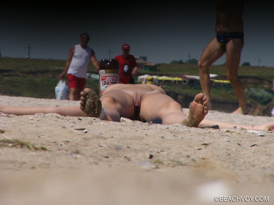 Nude girls on the beach - 211