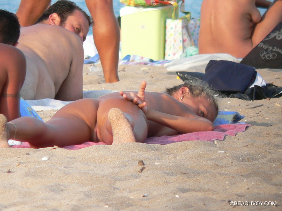Nude girls on the beach - 325