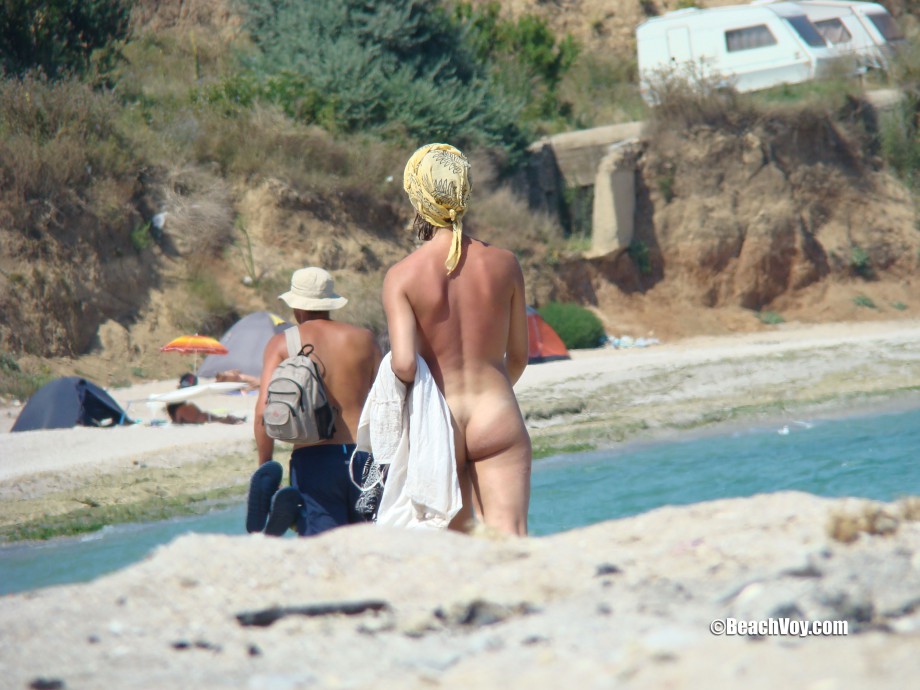 Nude girls on the beach - 280