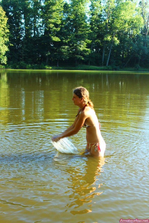 Sweet girlfriends make hot pictures at the lake