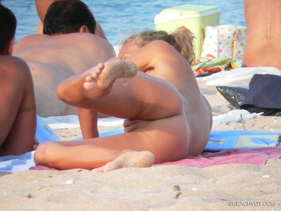Nude girls on the beach - 340 - part 2