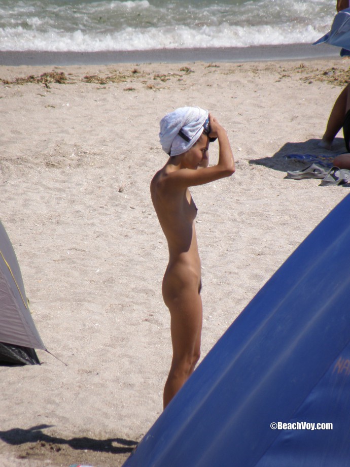 Nude girls on the beach - 100
