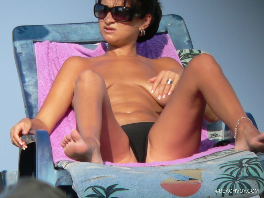 Topless girls on the beach - 058