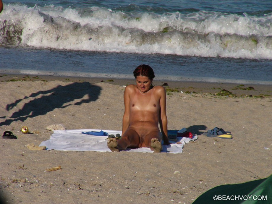 Nude girls on the beach - 381