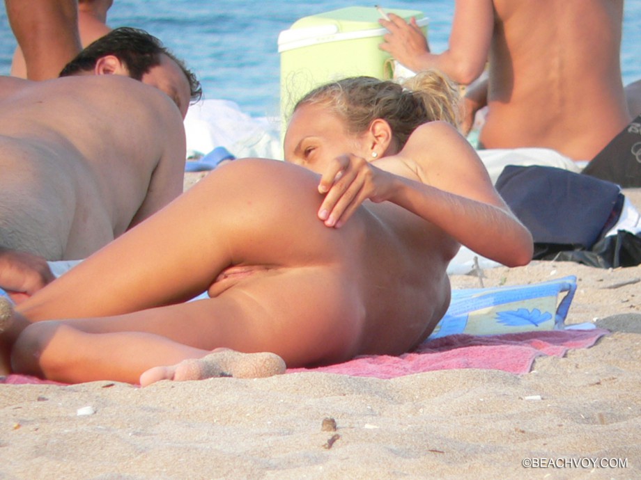 Nude girls on the beach - 196 - part 3