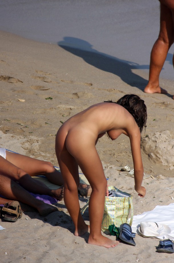 Nude girls on the beach - 212