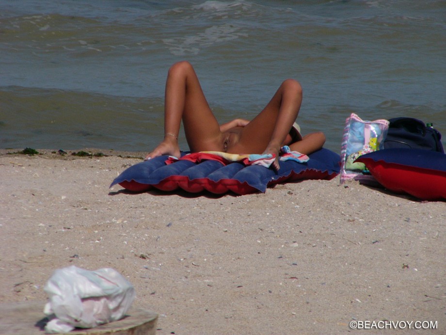 Nude girls on the beach - 159