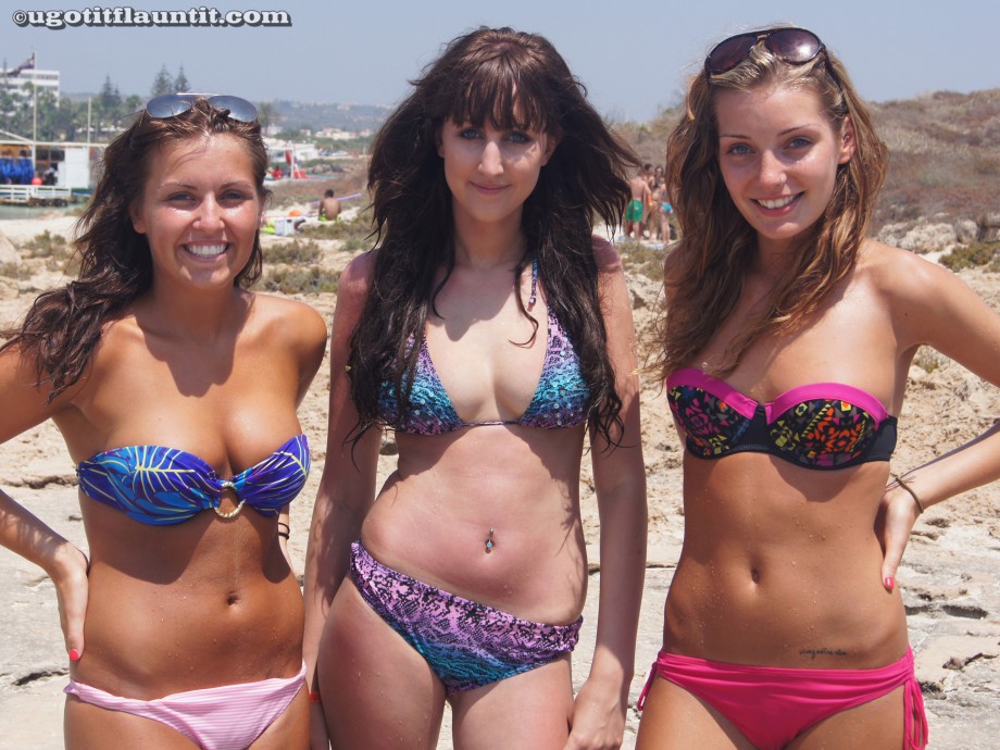 Beach - jess and friends