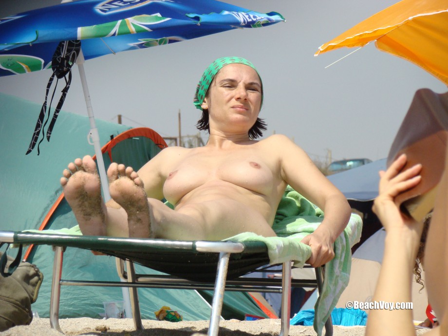 Nude girls on the beach - 339