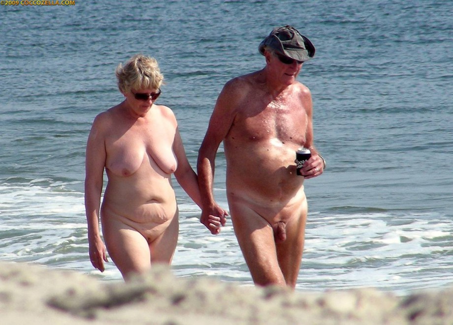 Nude couples on the beach - 1