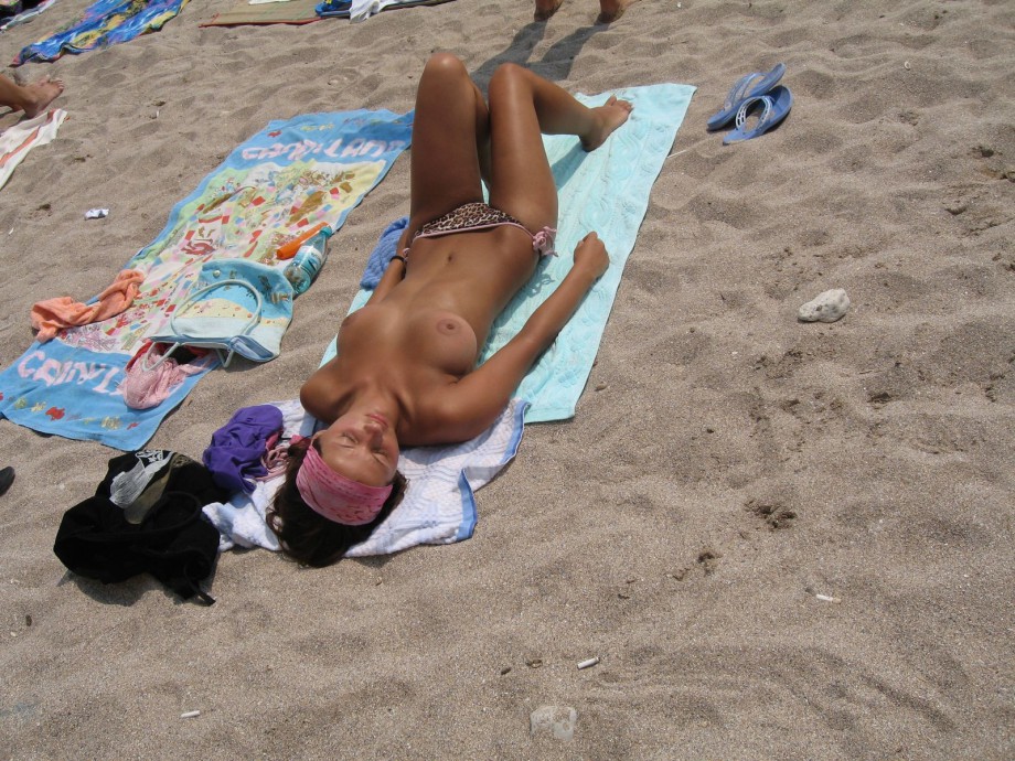 Topless girls on the beach - 272