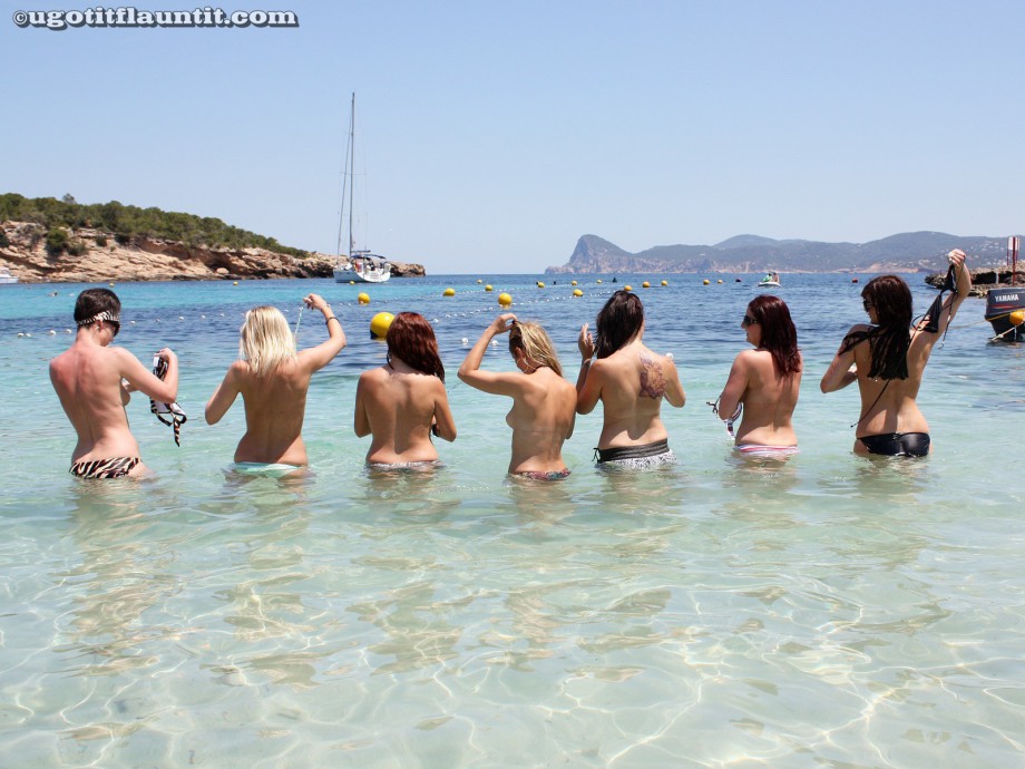 Beach - blackpool girls