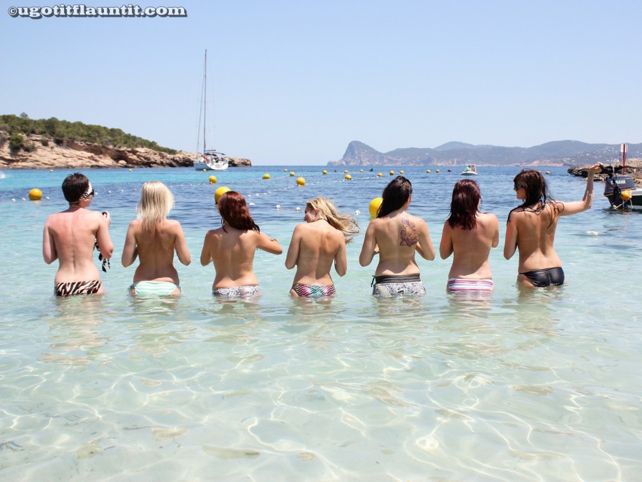 Beach - blackpool girls