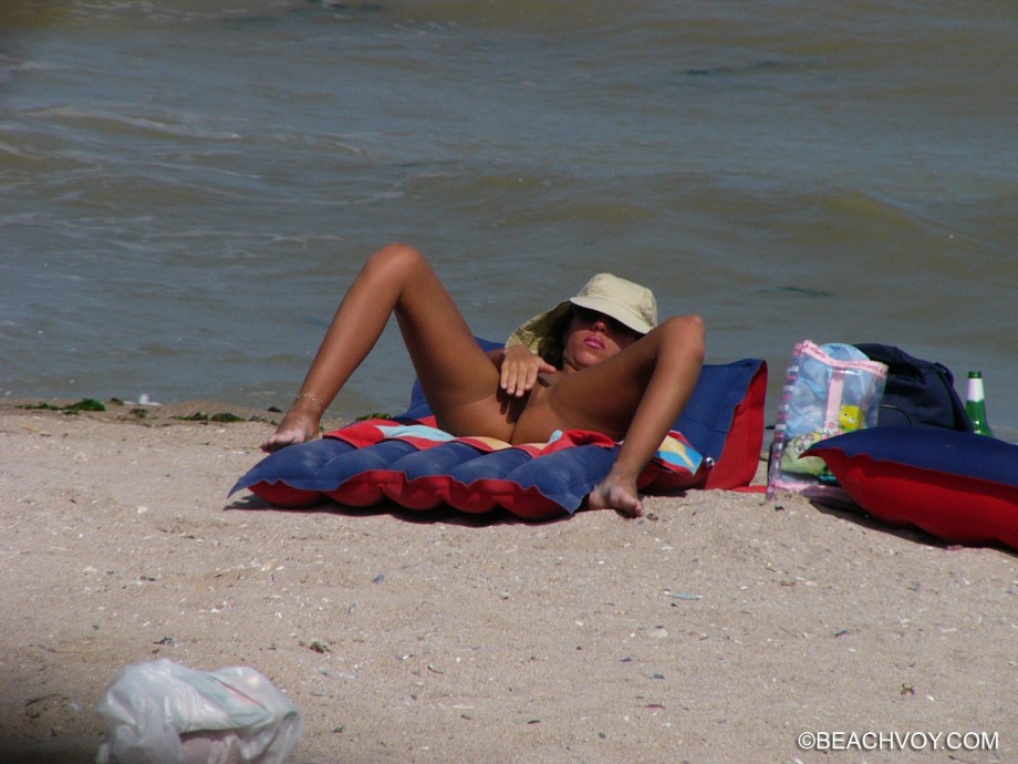 Nude girls on the beach - 192