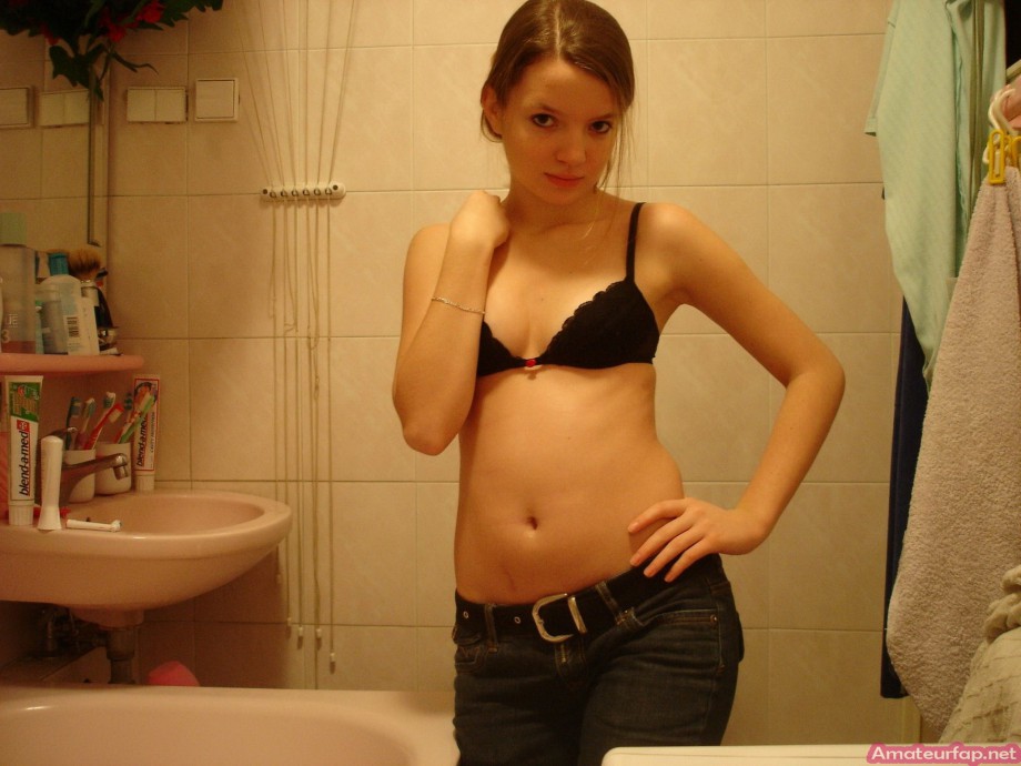 Nude picture collection of a sweet teen on holidays