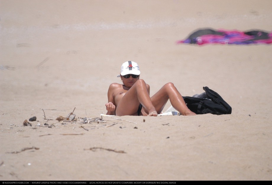 Topless girls on the beach - 020 - part 1 