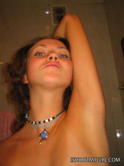 Nice girlfriend in bath 2/16