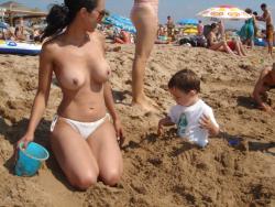 Beach amateurs - young girls no.03 39/50