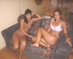 Hard amateur lesbian action 1/40