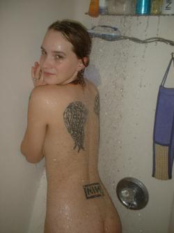 Very nice amateur girl in bathroom 11/36