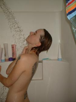 Very nice amateur girl in bathroom 15/36