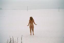 Naked girl at public 06 92/124