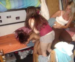 Young girls at party- drunk teenagers - amateurs pics 12 18/50