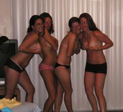 Young girls at party- drunk teenagers - amateurs pics 12 35/50