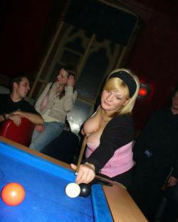 Young girls at party-  drunk teenagers - amateurs pics 14 35/48