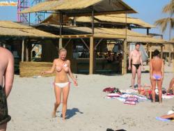 Nude beach 06 9/36