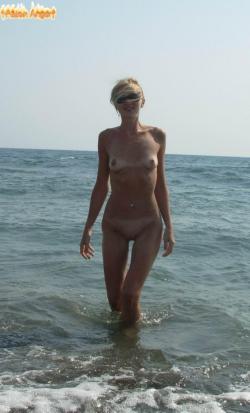 Nude beach 06 27/36