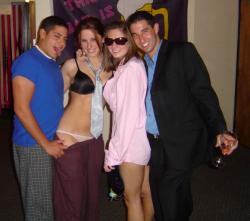 Young girls at party- drunk teenagers - amateurs pics 15 43/48