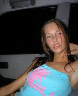 Cute teen fucked in car(10 pics)