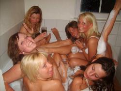 Naked girls in bathroom 9145318 36/44