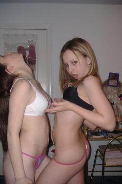Naked girlfriend - fan with her friend 7123682 17/80