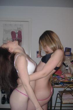 Naked girlfriend - fan with her friend 7123682 63/80