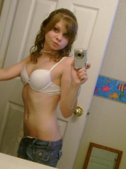 Amateur selfshot pics set 4735731 22/23