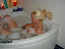 Blonde wife - naked pics 4693276 12/25