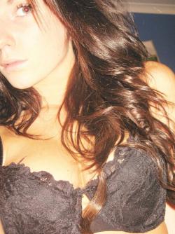 Beatifull young girl showing all 8903057 13/21