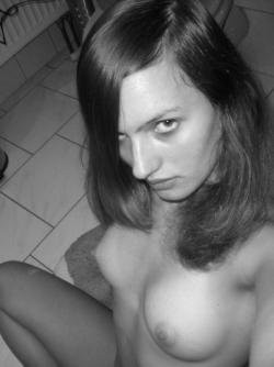 Black and white pictures of young girlfriend 9833449 17/38