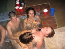 Young girls at party-  drunk teenagers - amateurs pics 17 18/48