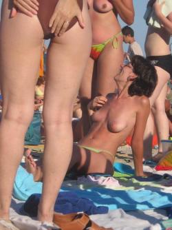 Beatifull girls on nudist beach-73362 33/123