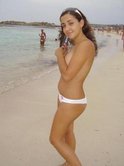 Beatifull girls on nudist beach-73362 84/123