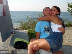 \\polish couple - holiday pics / kobieta na plazi 2/22