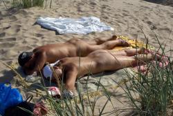 The naked beach 260-56625 35/56
