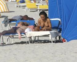 The beach 243 -21426 41/49
