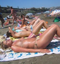 Nudist beach  297-42389 20/49