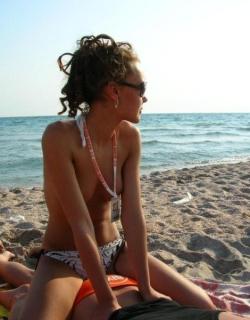 The beach 232 -41339 8/49